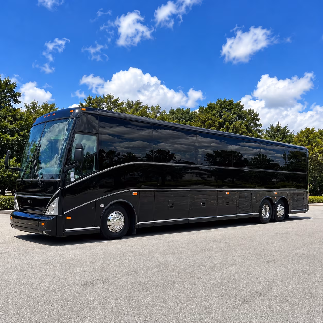 Honolulu Airport Shuttle & Transportation party bus exterior