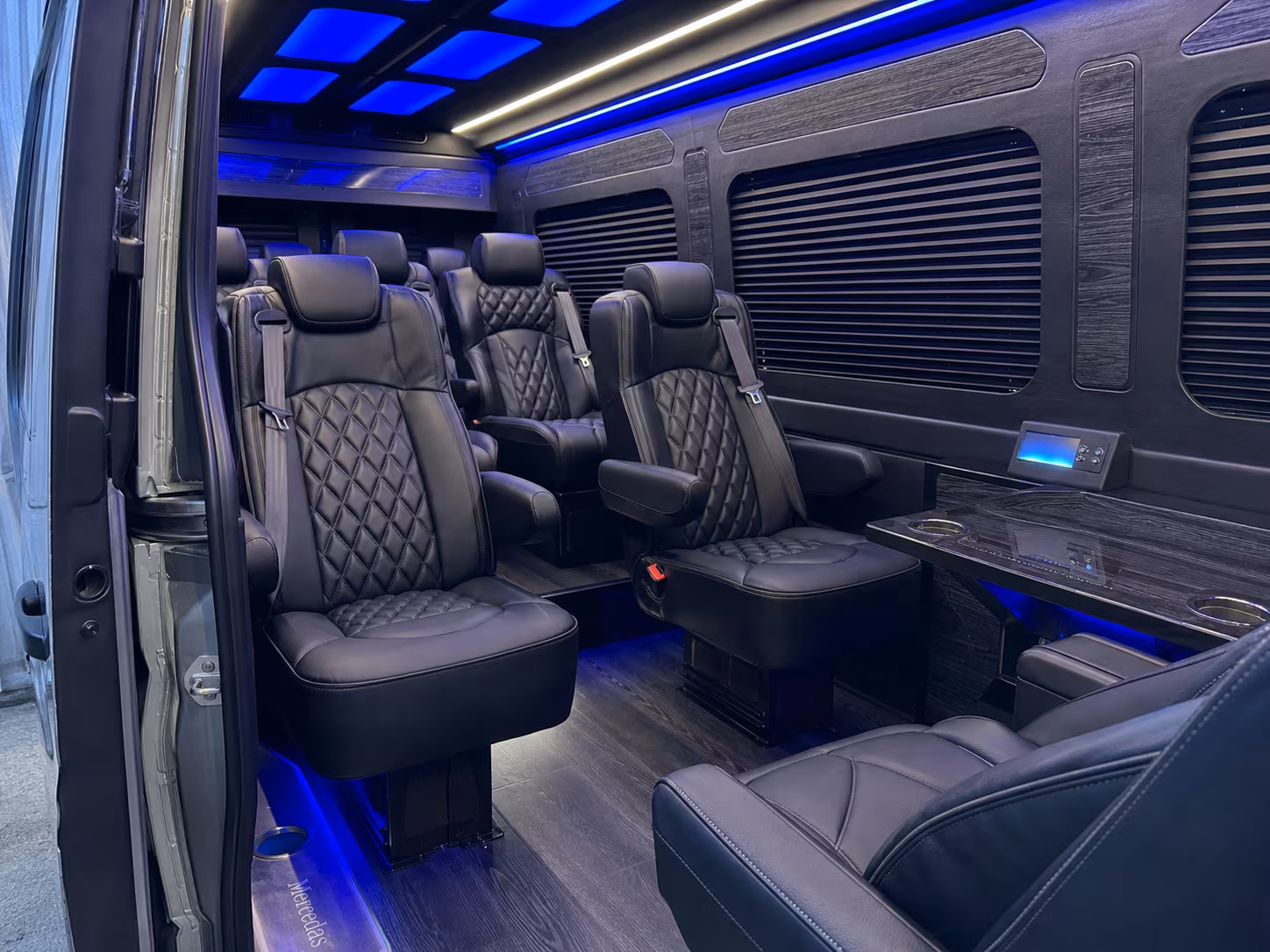 Waipahu School Event & Field Trip Transportation